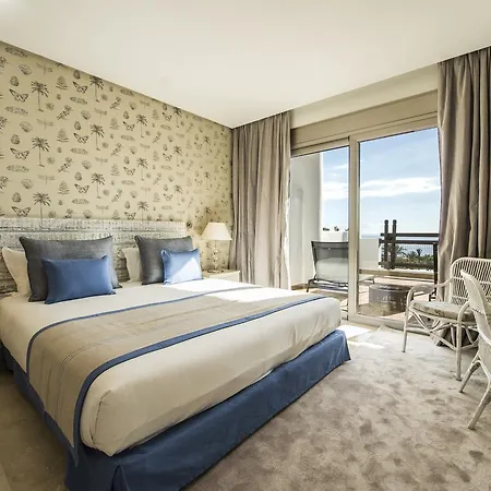Appartement Family Friendly Giant Suite, Sea View, 4 Bdr, Jacuzzi